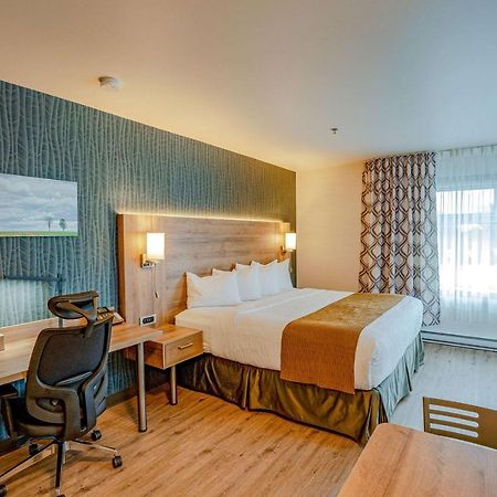 Quality Suites Дрюммондвилл Экстерьер фото
