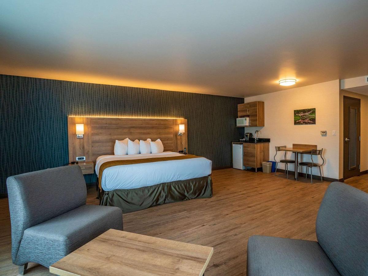 Quality Suites Дрюммондвилл Экстерьер фото