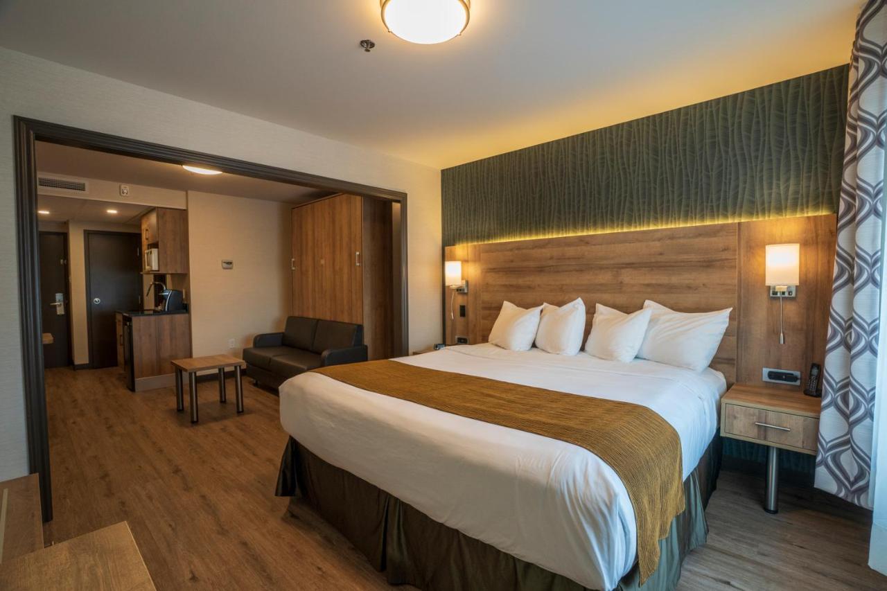 Quality Suites Дрюммондвилл Экстерьер фото