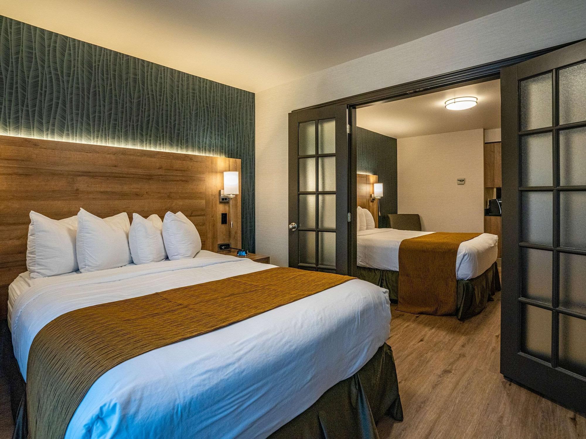 Quality Suites Дрюммондвилл Экстерьер фото