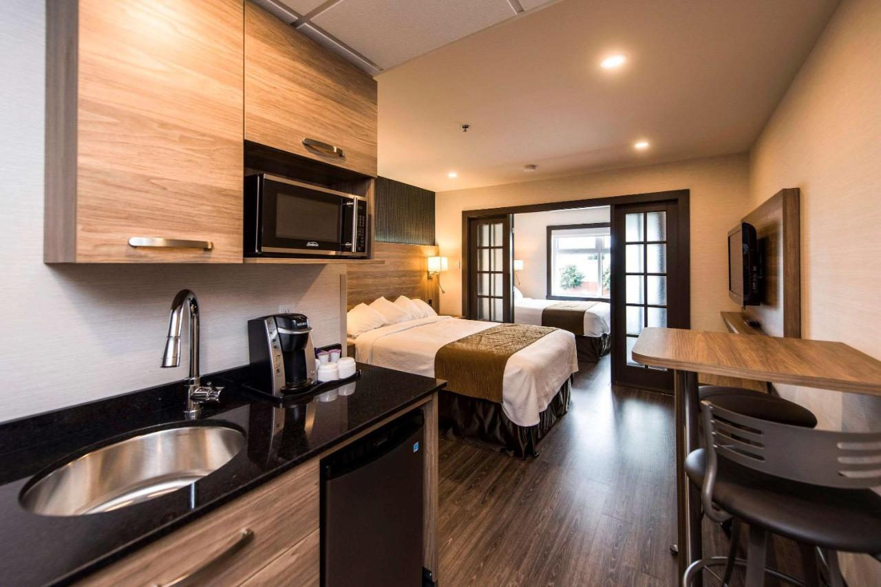 Quality Suites Дрюммондвилл Экстерьер фото